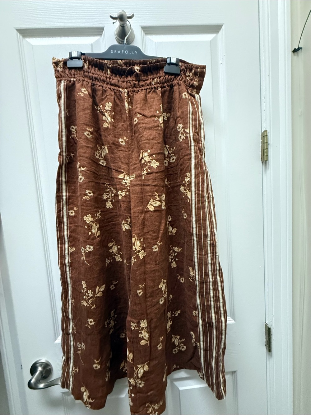 Anthroplogie cropped wide leg linen pant med size but runs a little big